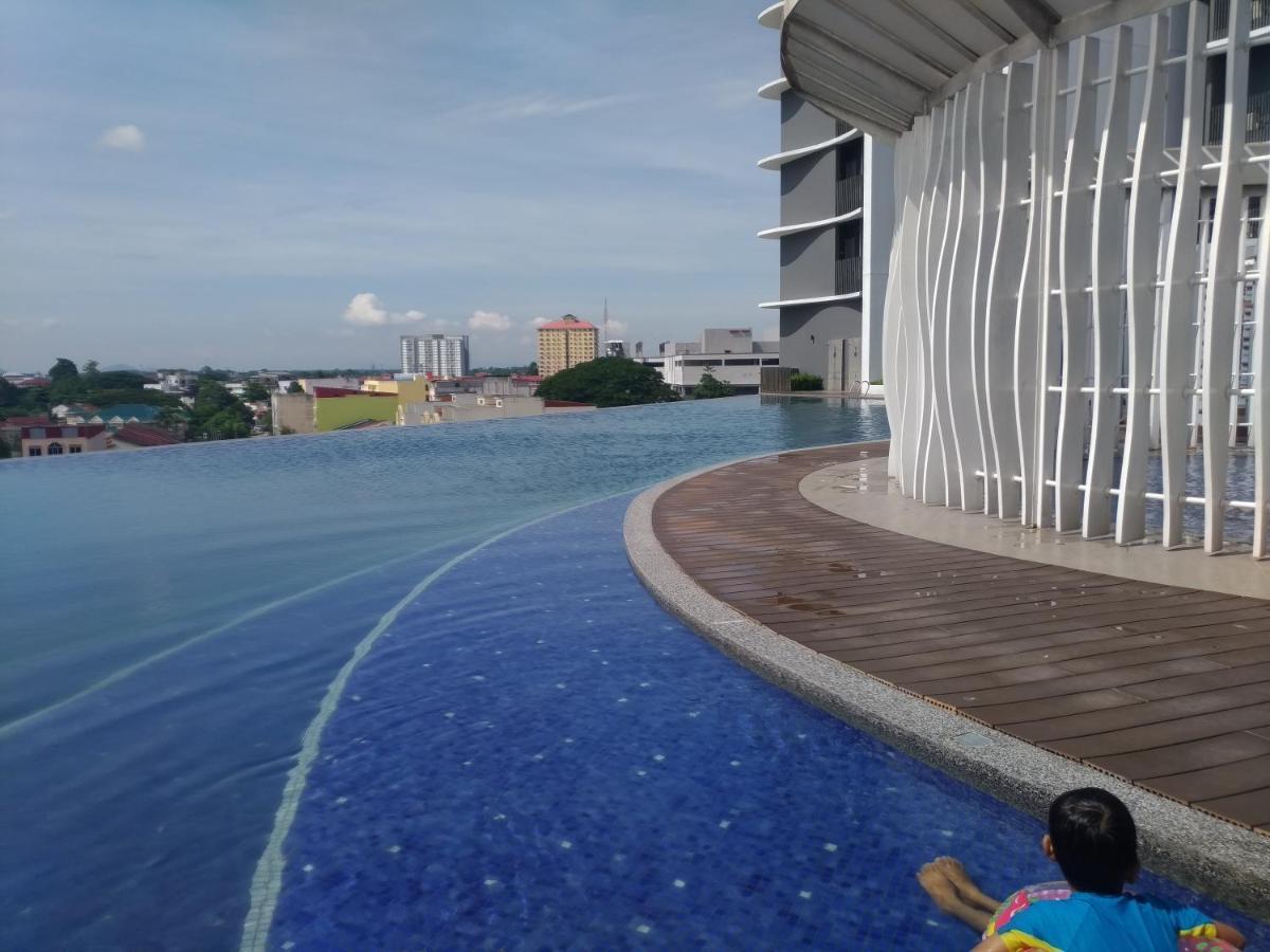 Golden Troika Kota Bharu - 2 Bedrooms Kültér fotó